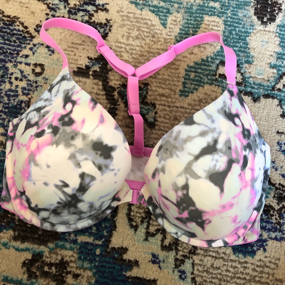 Front clasp bra